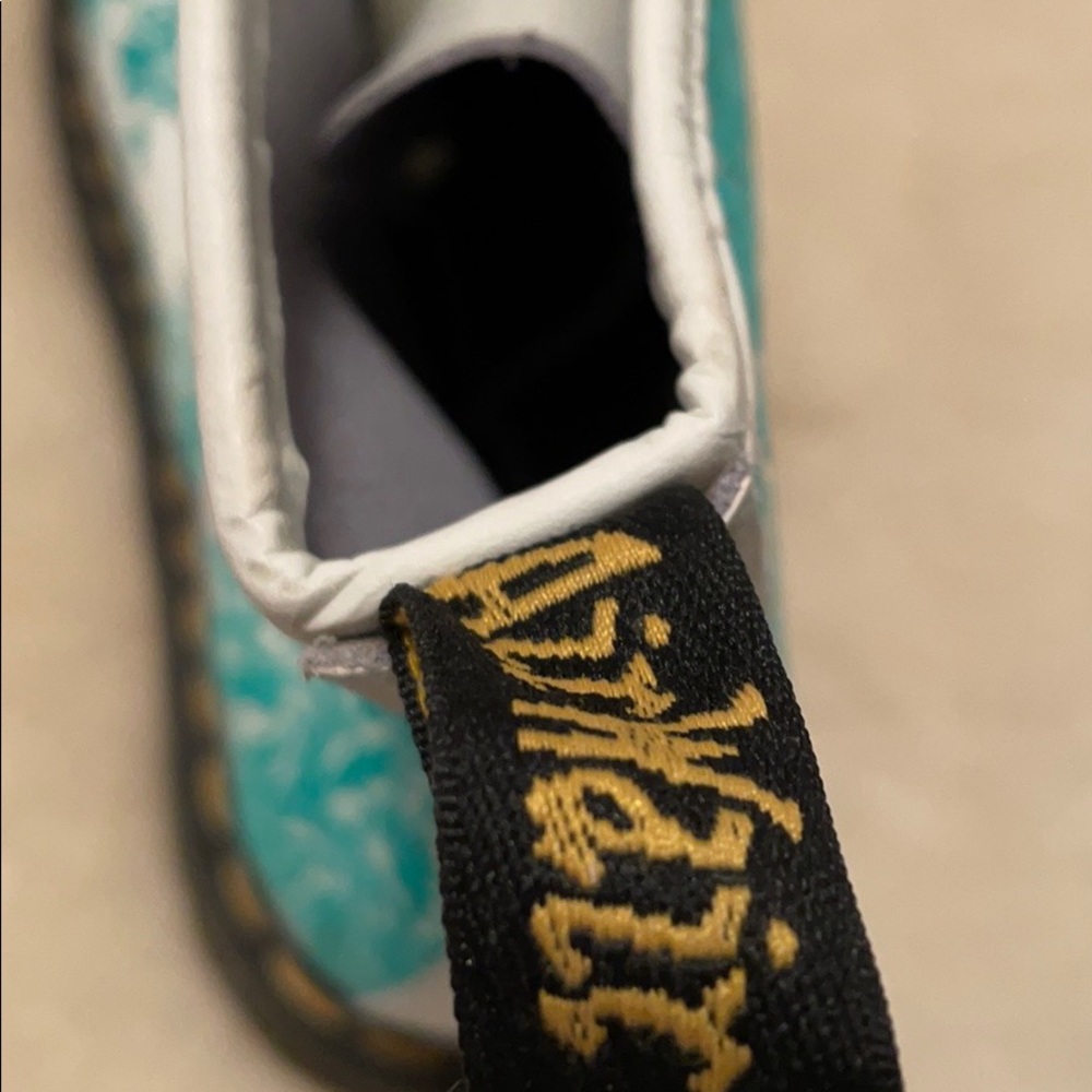 🔥🌟SUPER RARE🌟🔥Dr Martens with Teal Flocked - Picture 3 of 6